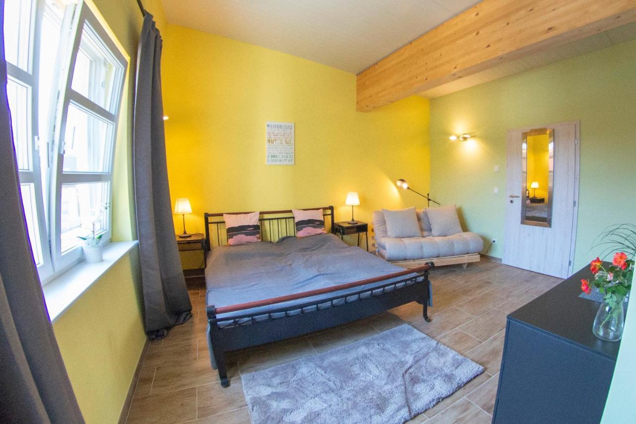 Ranchzimmer Am Hippo-Campus Reit- Und Therapiezentrum Deutsch Haslau 外观 照片